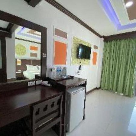 Azure Bangla Phuket Hotel Patong Ngoại thất bức ảnh