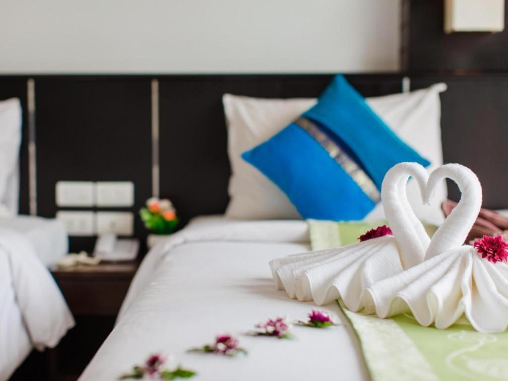 Azure Bangla Phuket Hotel Patong Ngoại thất bức ảnh