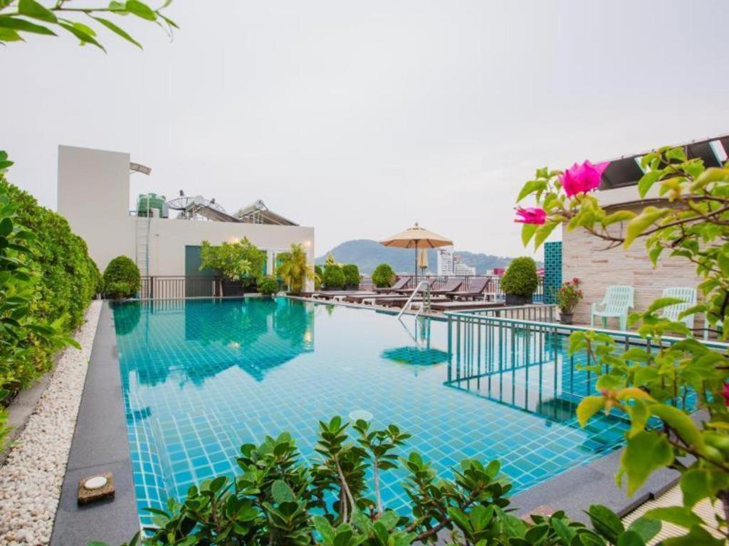 Azure Bangla Phuket Hotel Patong Ngoại thất bức ảnh