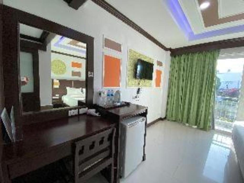 Azure Bangla Phuket Hotel Patong Ngoại thất bức ảnh
