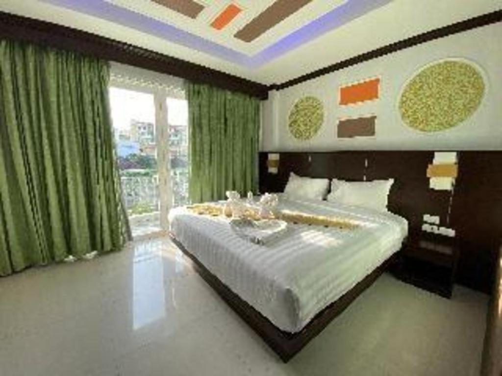 Azure Bangla Phuket Hotel Patong Ngoại thất bức ảnh