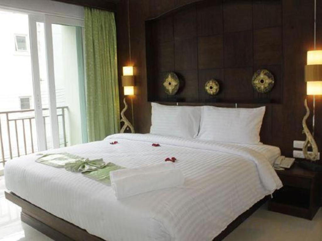 Azure Bangla Phuket Hotel Patong Ngoại thất bức ảnh