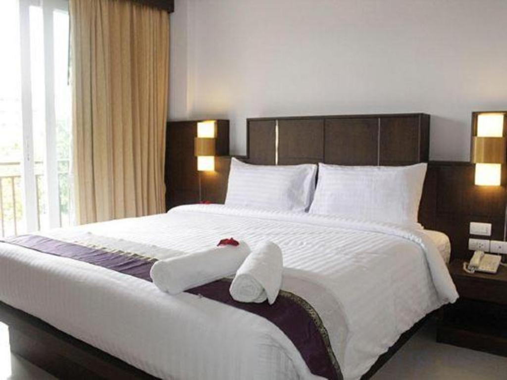 Azure Bangla Phuket Hotel Patong Ngoại thất bức ảnh