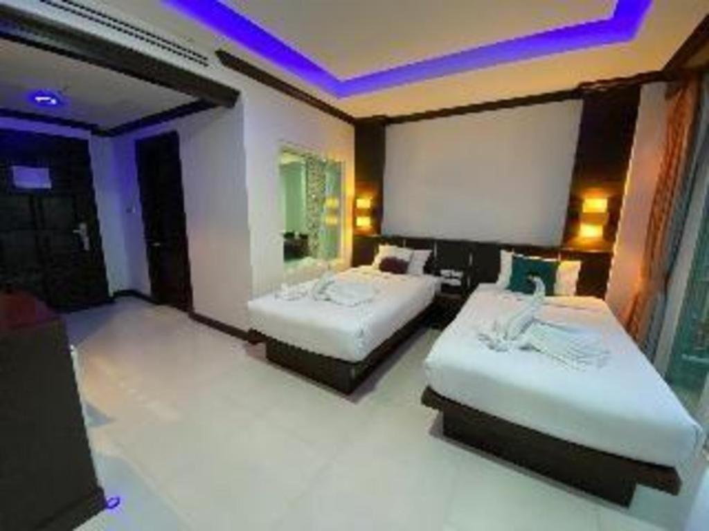 Azure Bangla Phuket Hotel Patong Ngoại thất bức ảnh