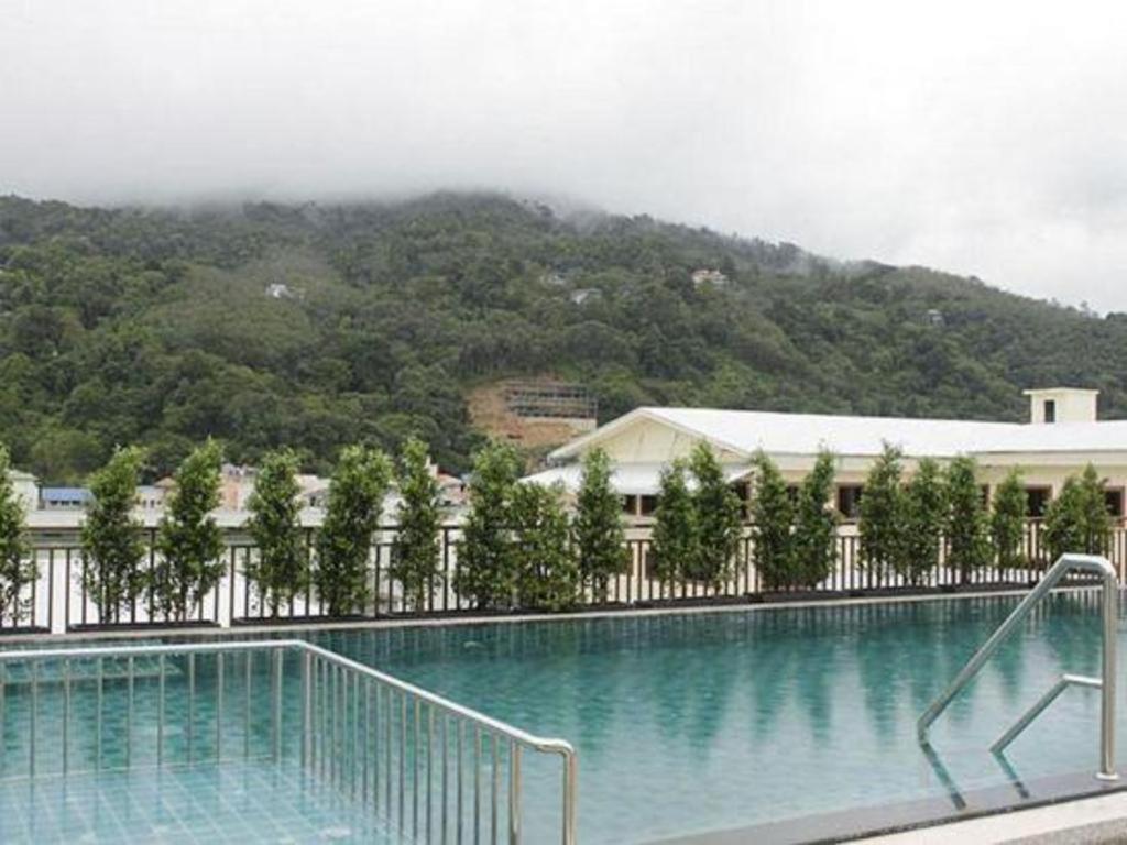 Azure Bangla Phuket Hotel Patong Ngoại thất bức ảnh