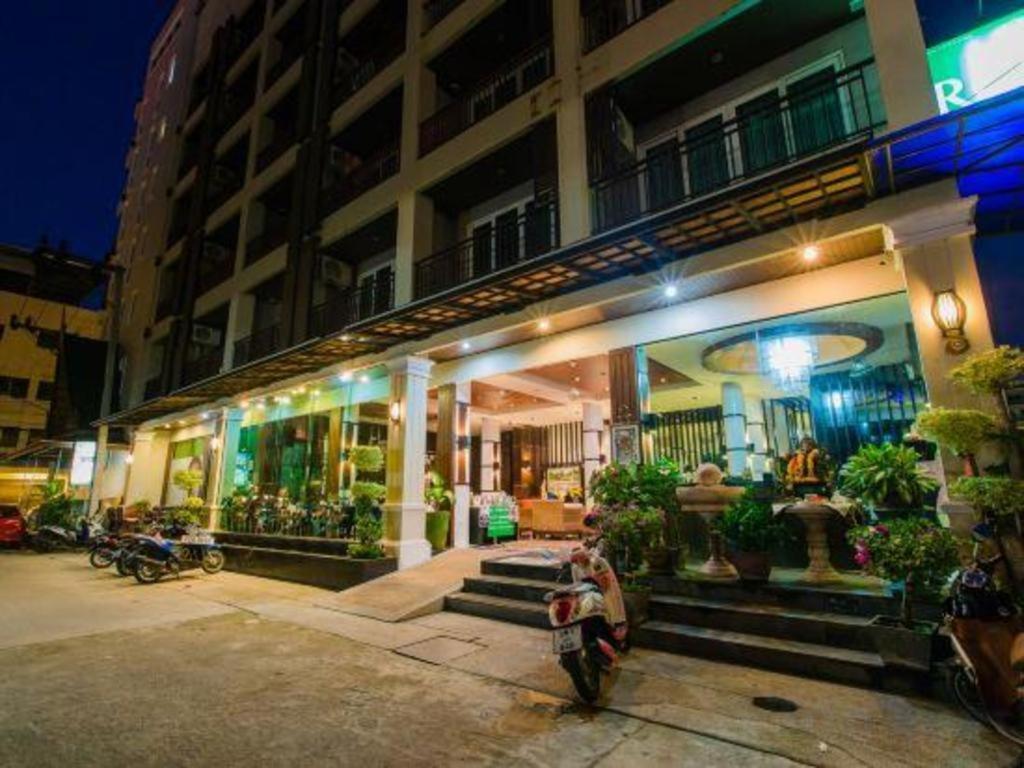 Azure Bangla Phuket Hotel Patong Ngoại thất bức ảnh